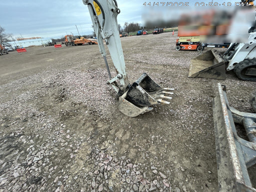 2025 TAKEUCHI 18" HD Bucket - Takeuchi