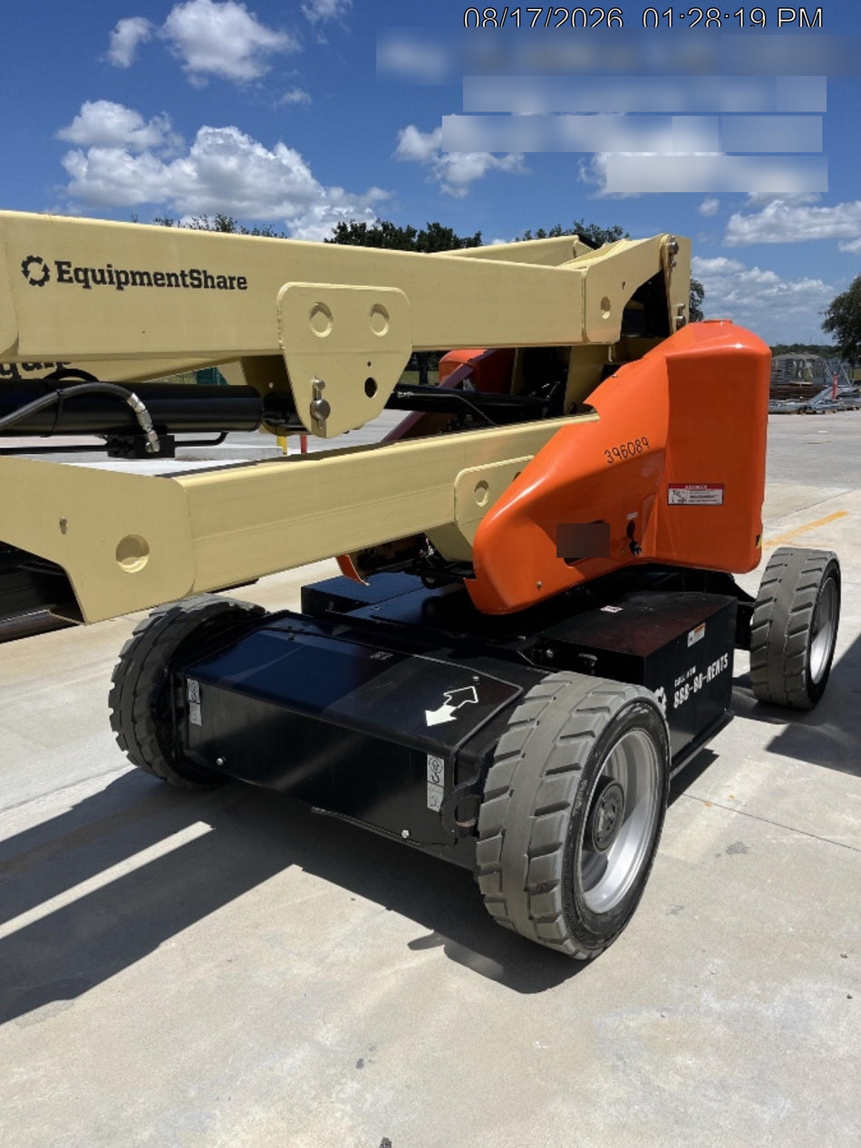2024 JLG E450AJ