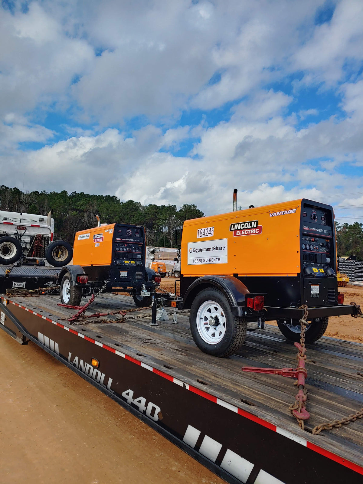 2021 Lincoln Electric Vantage 322 Vantage 322 Ready Pak 3 w/ Decals, ORANGE (includes trailer, cable rack, fender light kit) NO Telematics