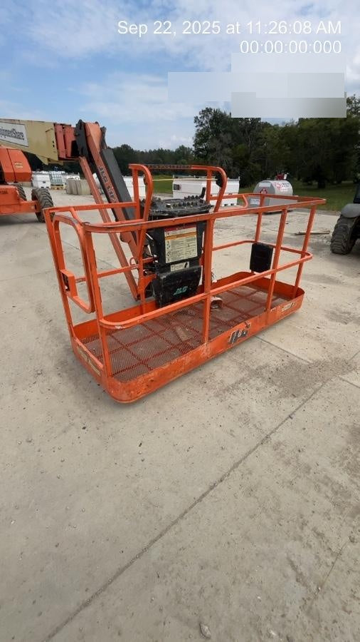 2019 JLG 860SJ