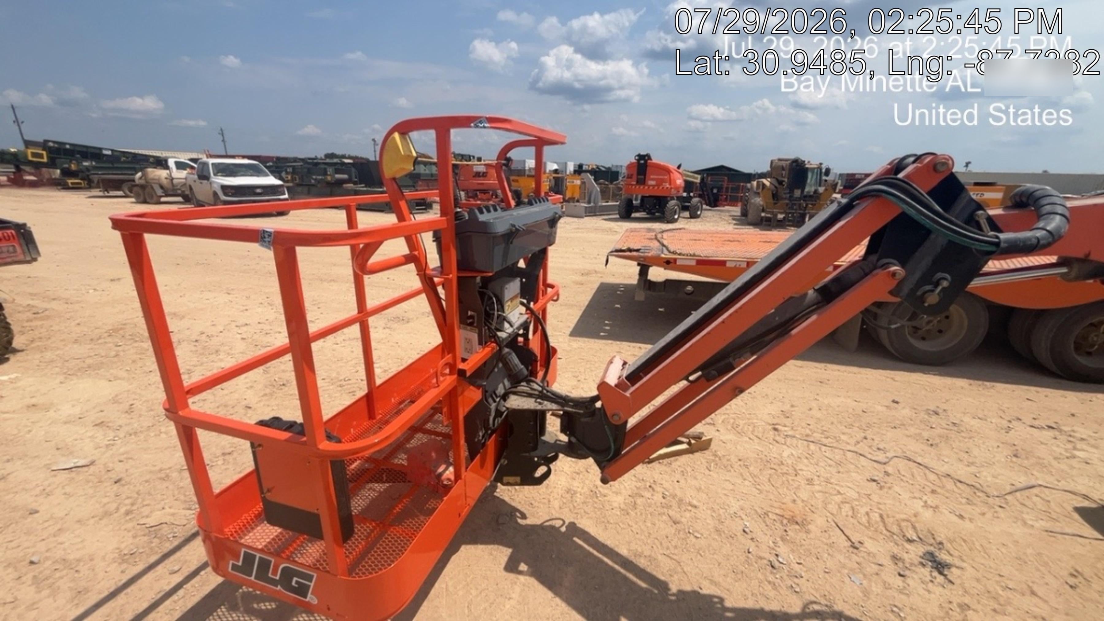 2019 JLG 450AJ