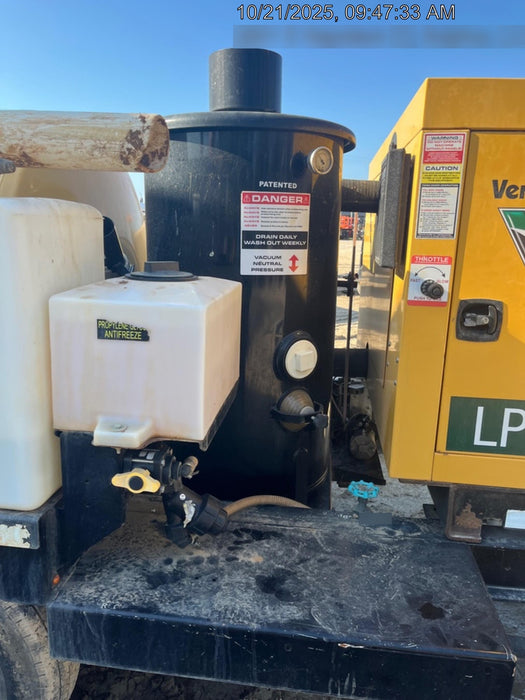 2021 VAC-TRON LP573XDT