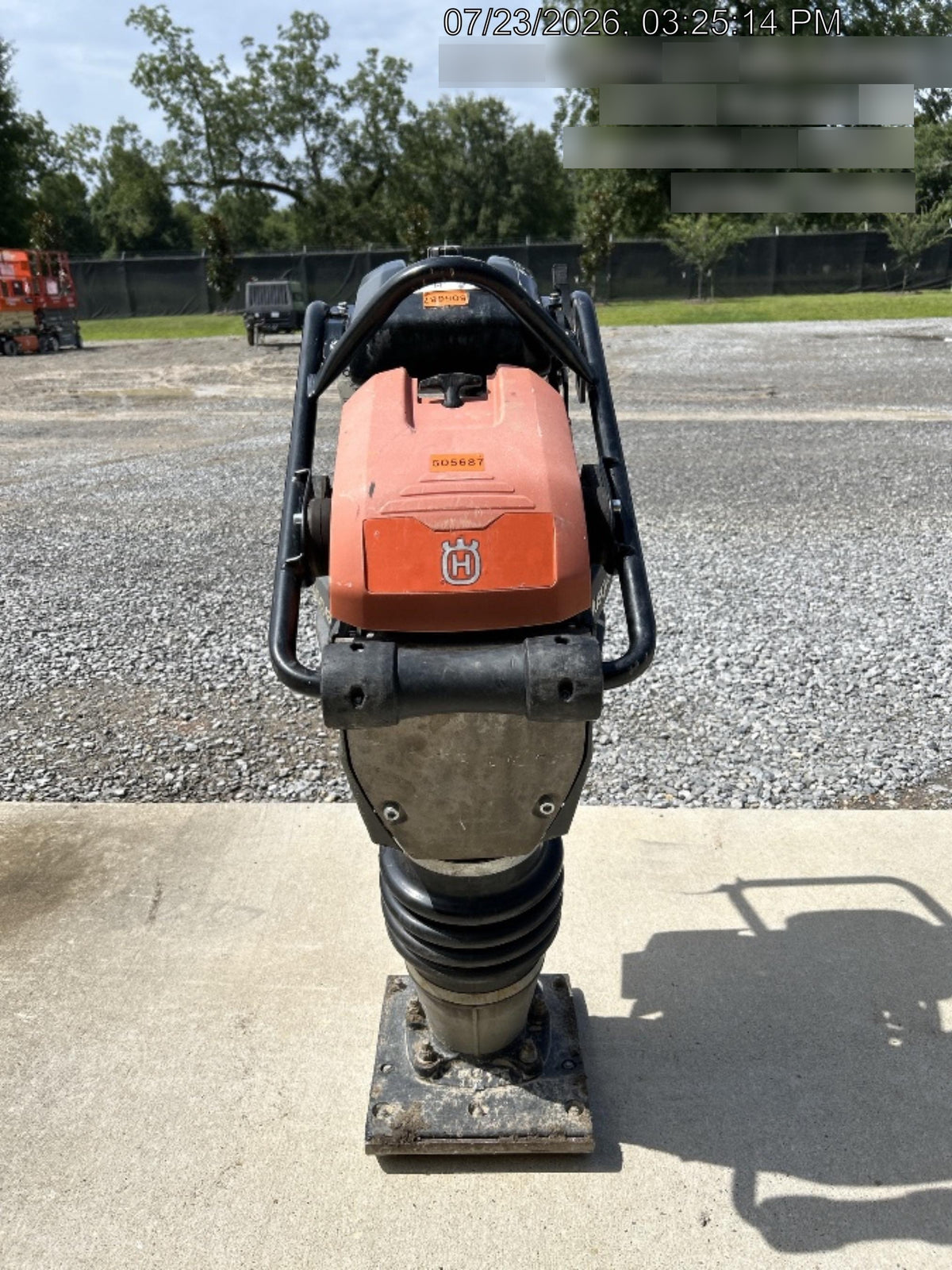 2025 HUSQVARNA LT6005