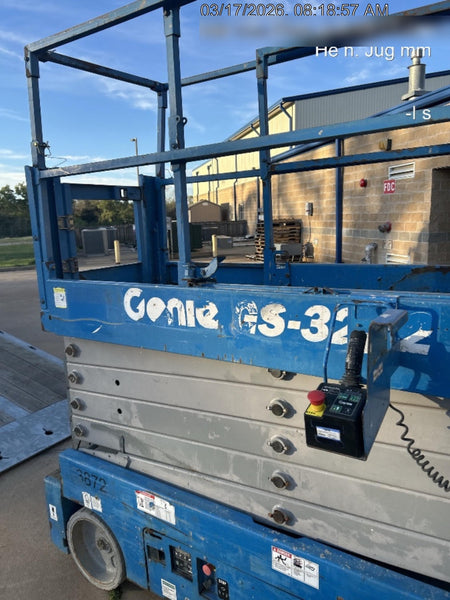 2017 Genie GS-3232 Genie GS3232 Scissor Lift