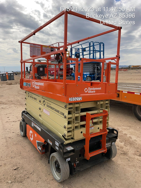 2022 JLG ES3246