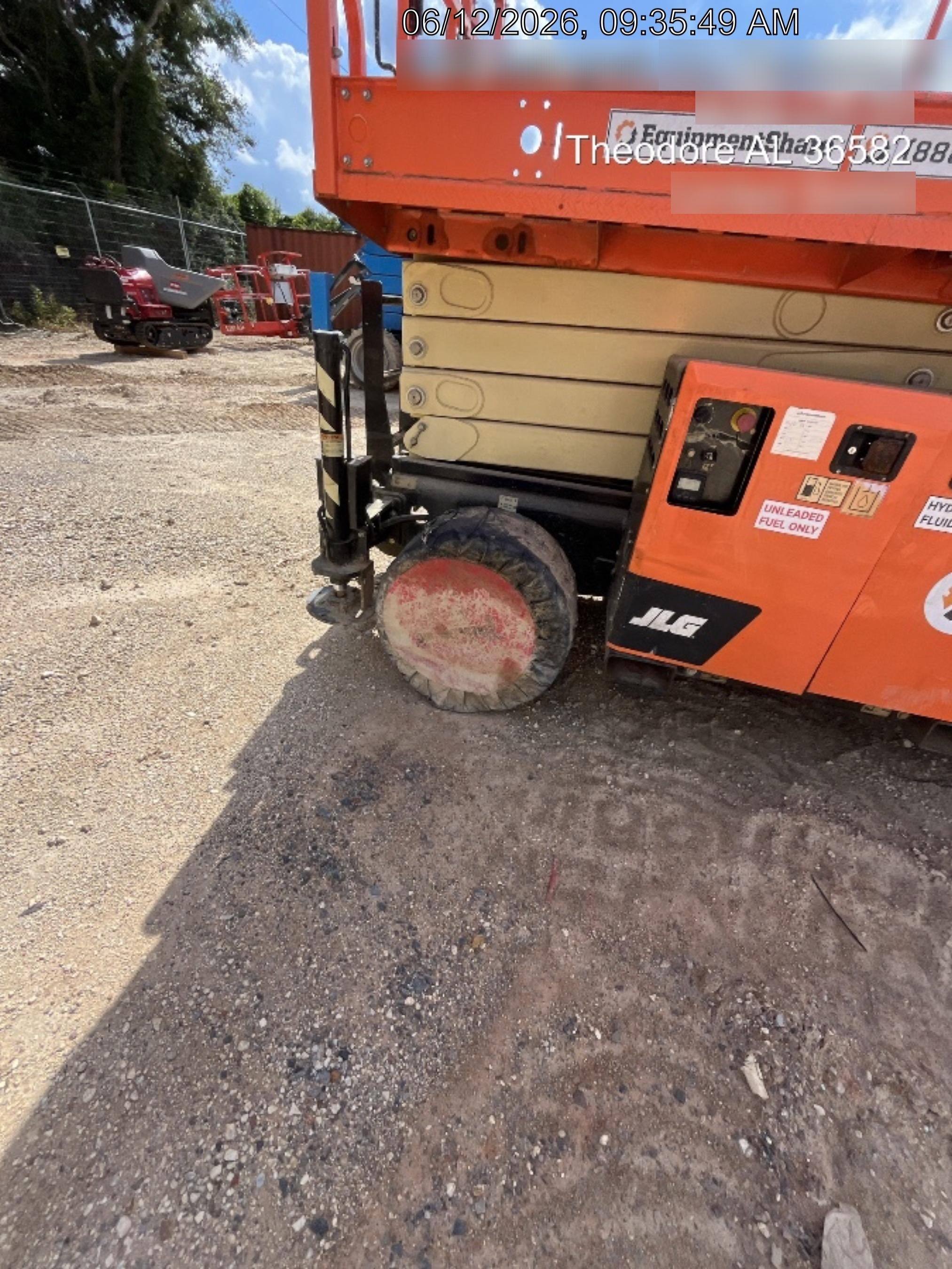 2021 JLG RT4069