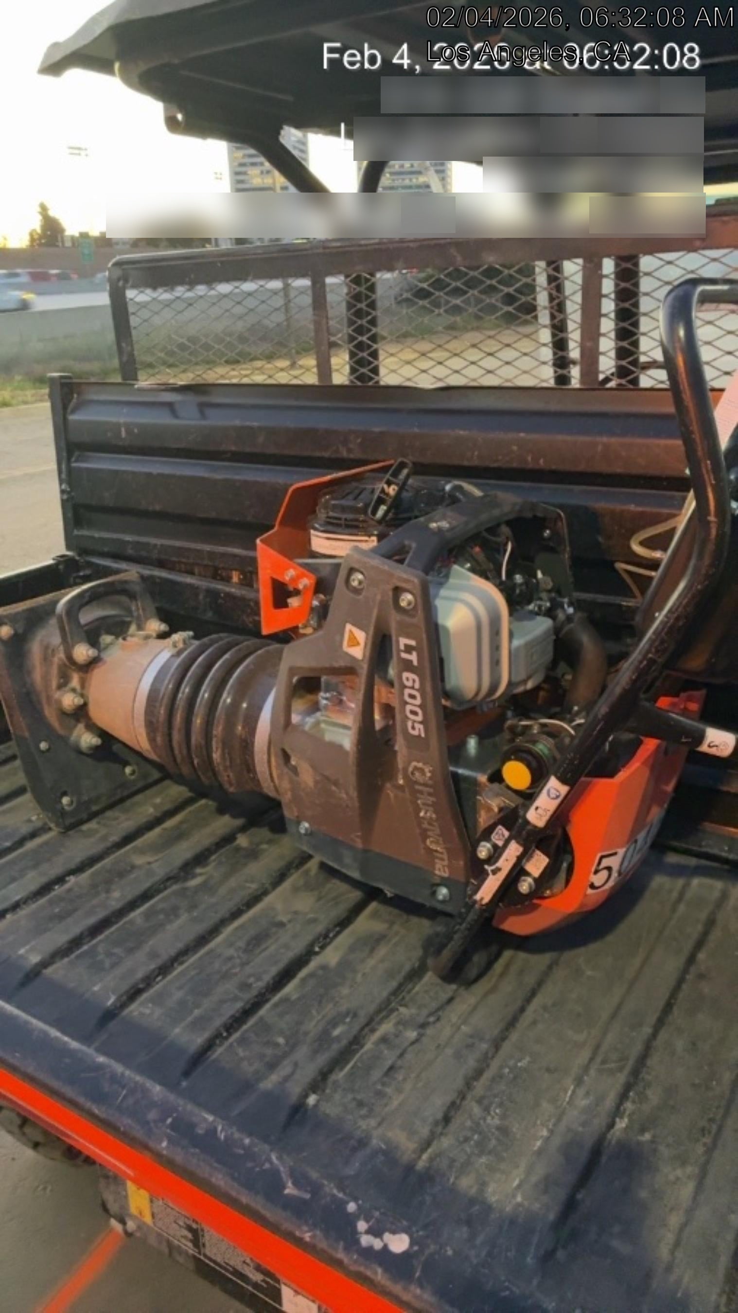 2025 HUSQVARNA LT6005
