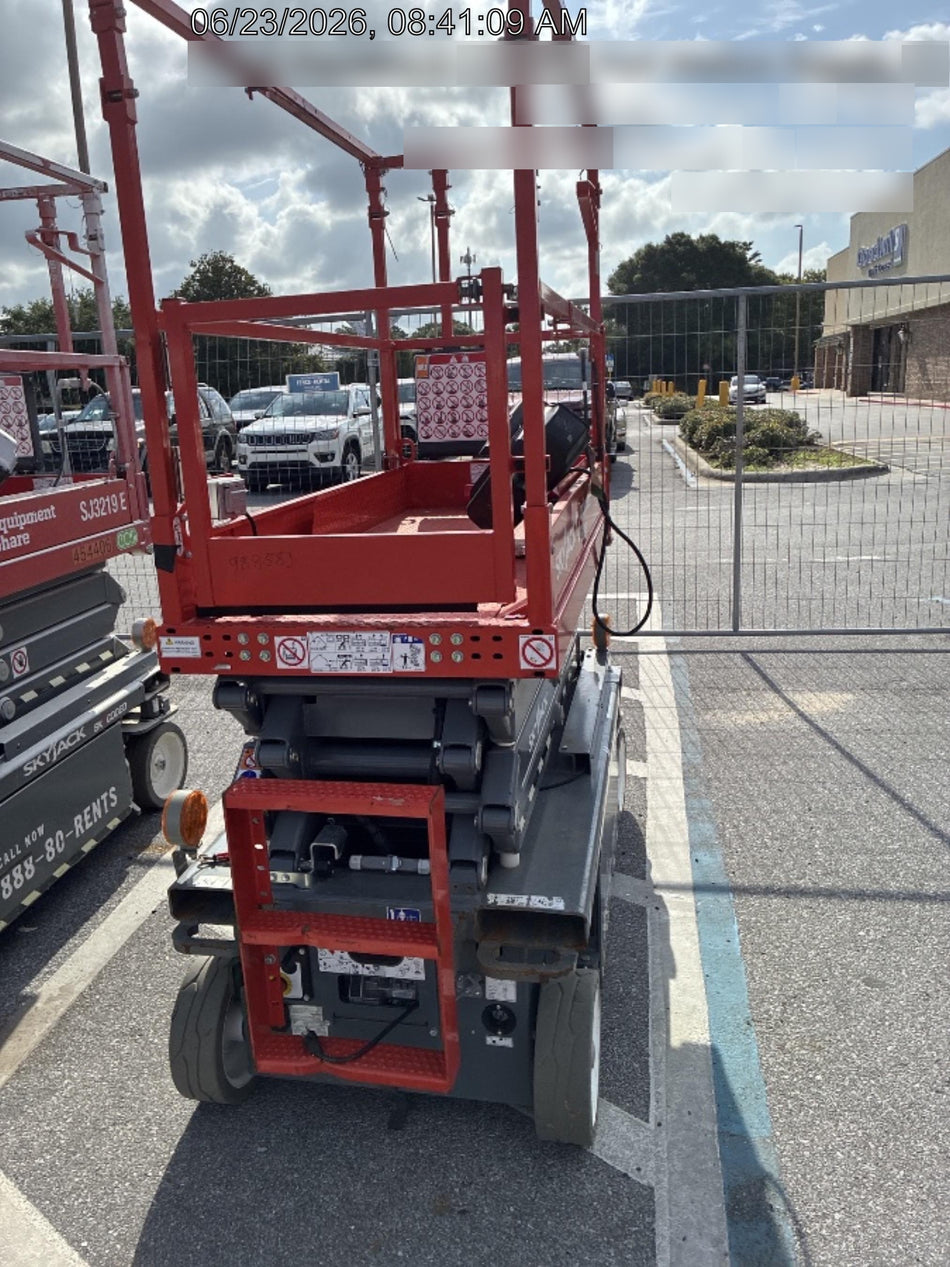 2024 SKYJACK SJ3219E