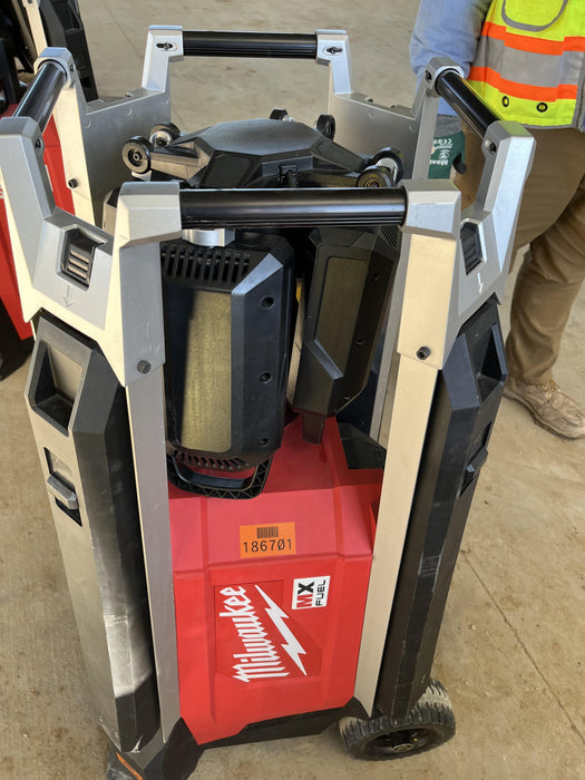 2021 MILWAUKEE MXF041-1XC