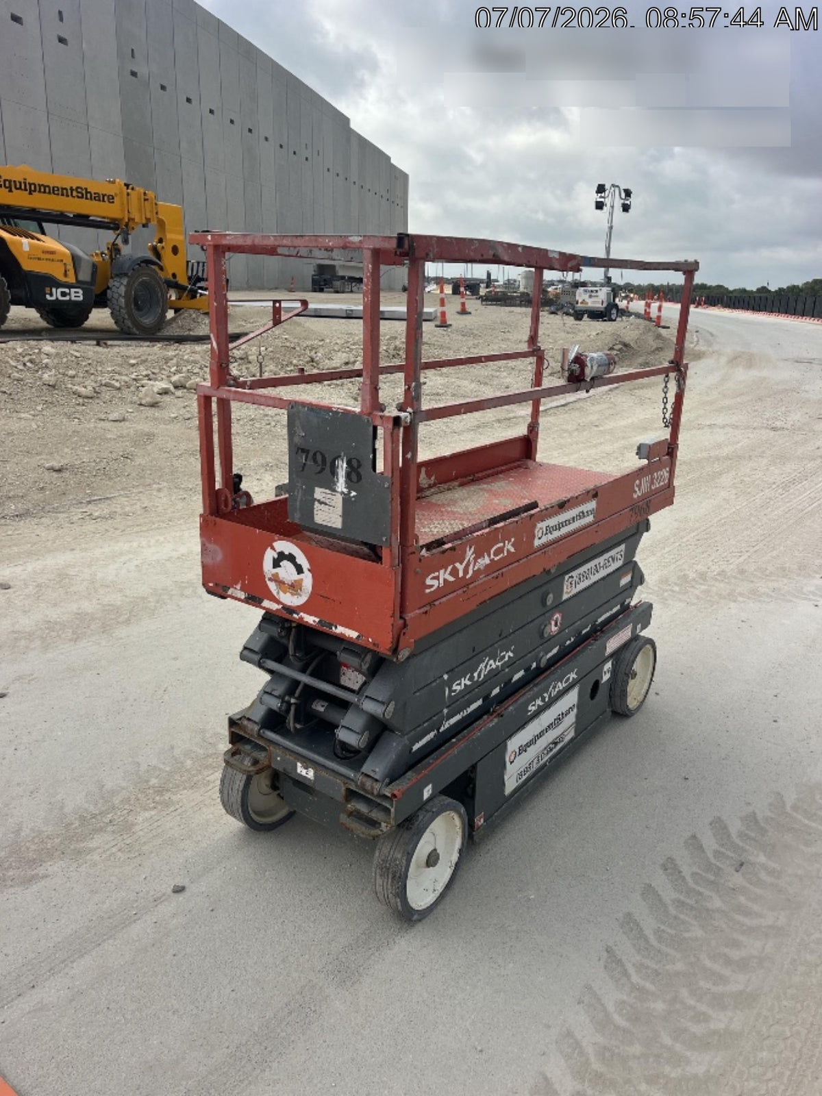 2018 SKYJACK SJIII-3226