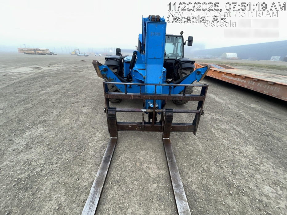 2018 Genie GTH-1056 Genie GTH-1056 w/Enclosed Cab w/HVAC, Work Lights, Solid Tires, Beacon, 60" Carriage and Forks