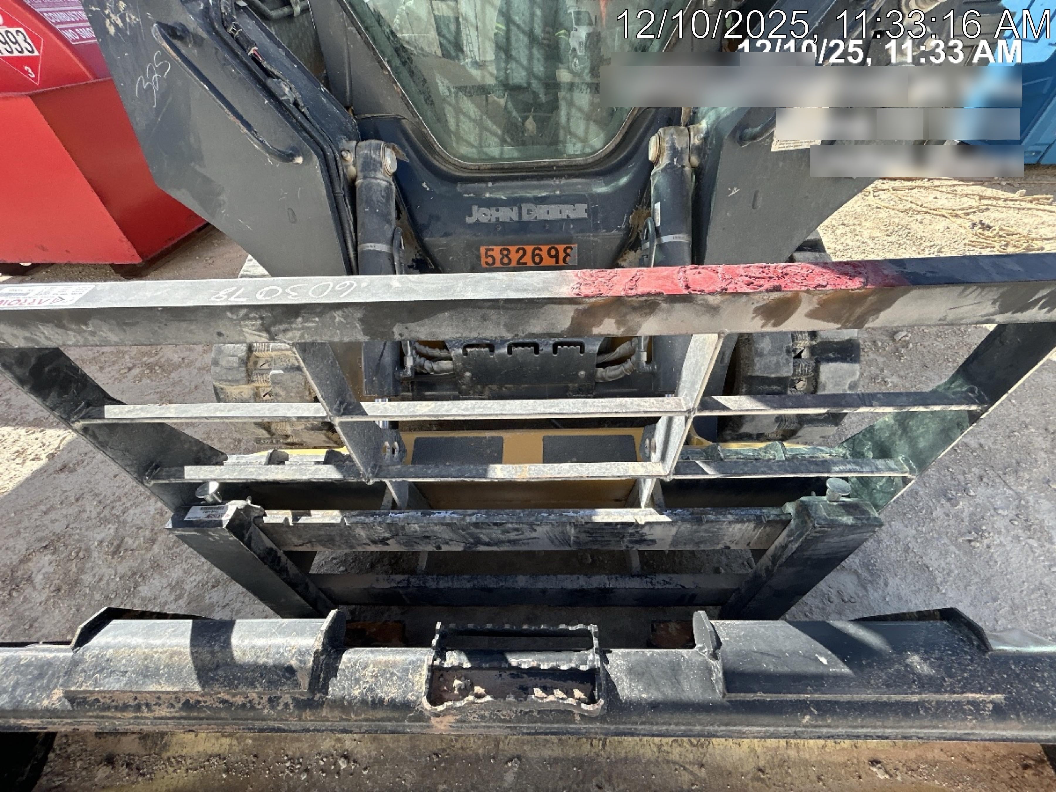 2025 ARROW MATERIAL HANDLING 24" Pallet Fork Frame