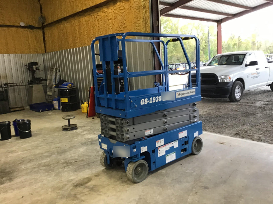 2019 Genie GS-1930 Fixed Rails with Chain Entry