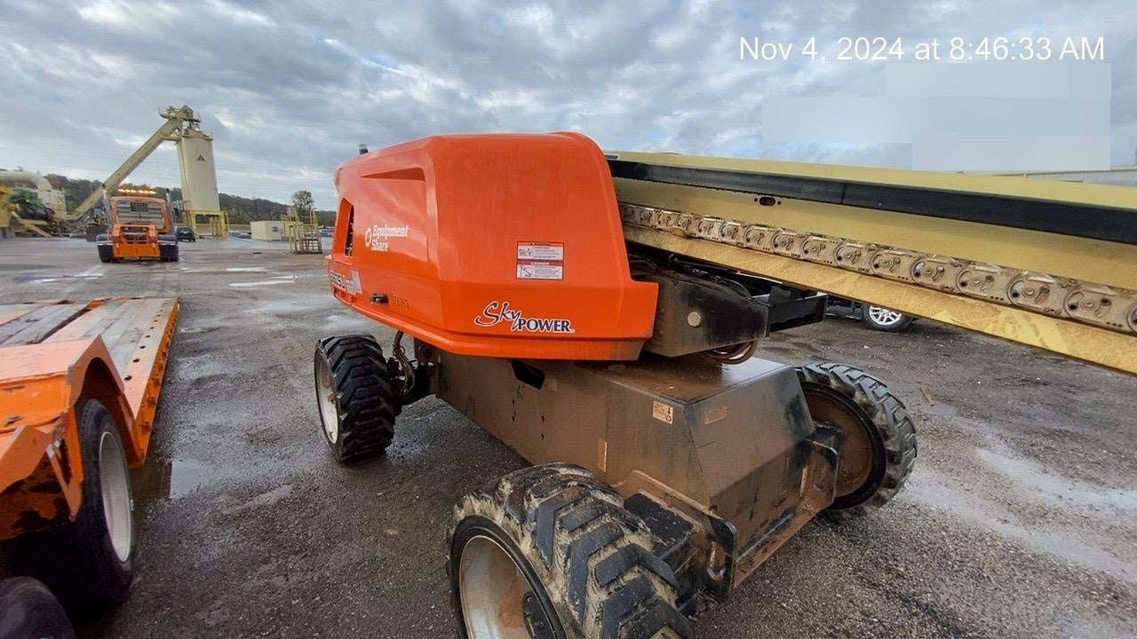 2023 JLG 660SJ