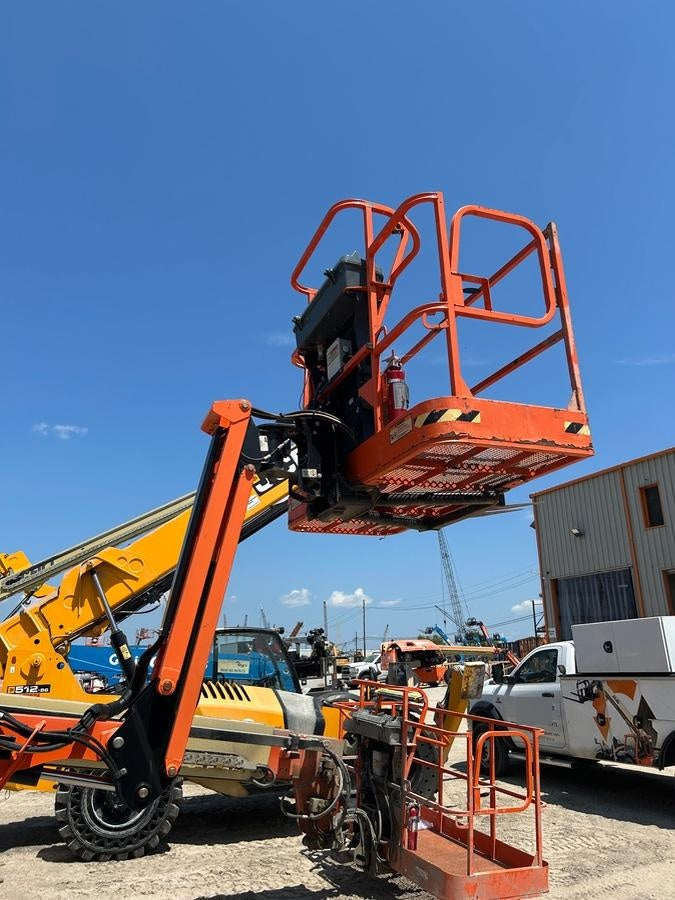 2021 JLG 450AJ