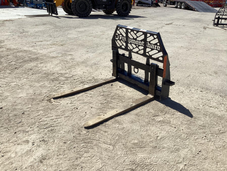 2021 PALADIN 48" Pallet Forks - Paladin