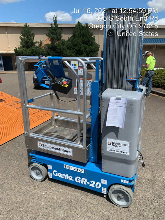 2021 GENIE GR-20