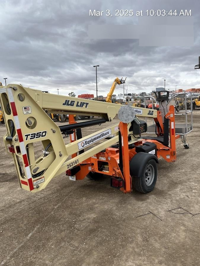 2022 JLG T350