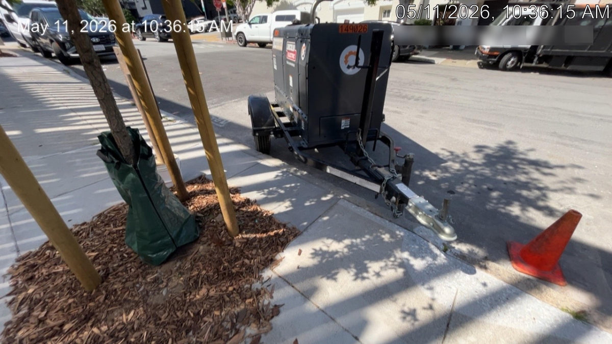 2021 Lincoln Electric Dual Maverick 200/200X Ready Pak 3 (includes trailer, cable rack, fender light kit)