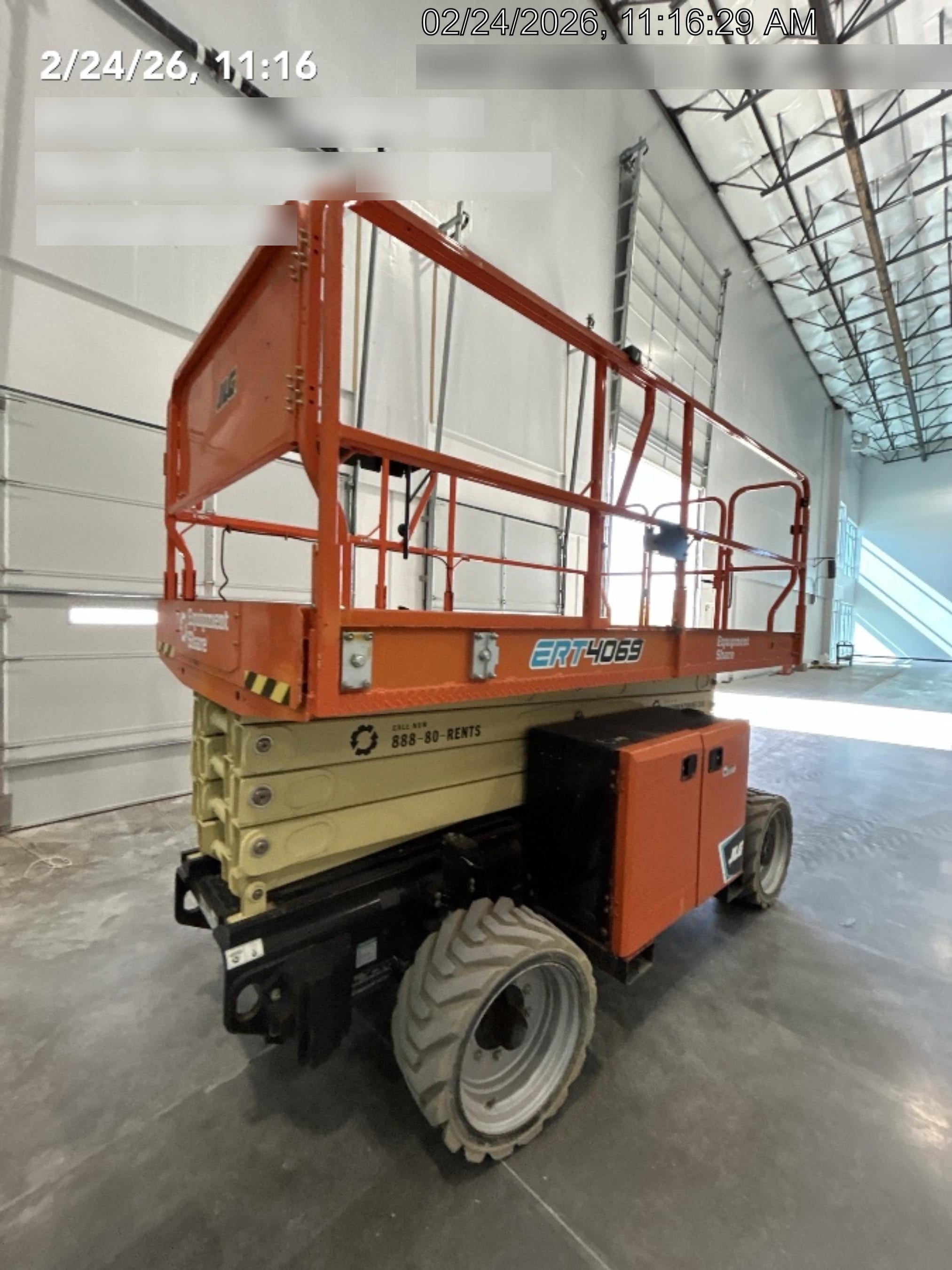 2023 JLG ERT4069