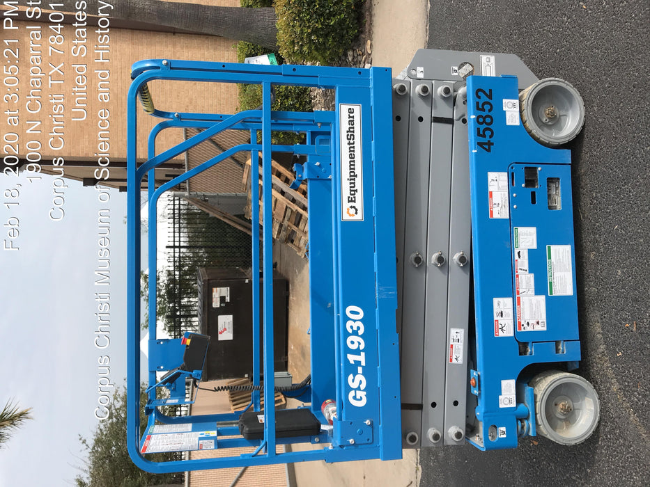 2019 Genie GS-1930 Fixed rails with chain Entry