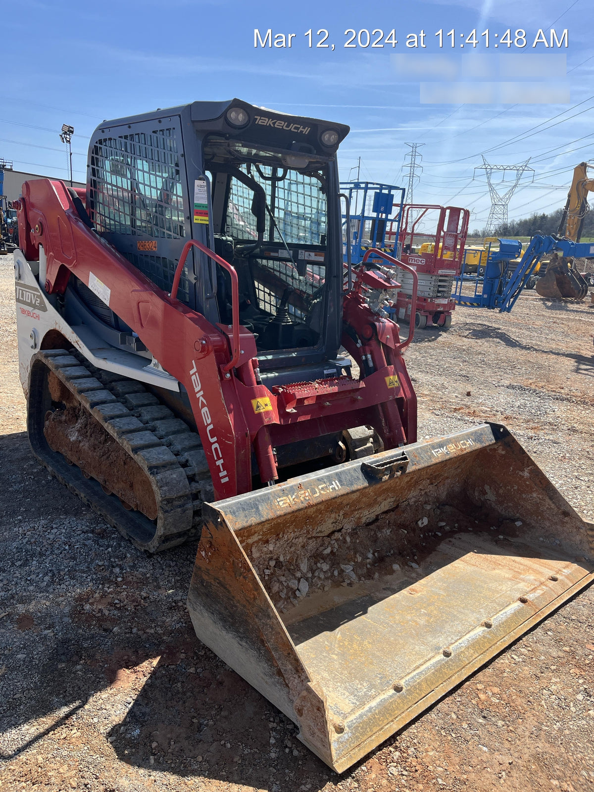 2023 TAKEUCHI TL10V2-CR