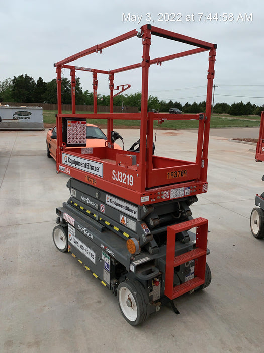 2021 SKYJACK SJ3219
