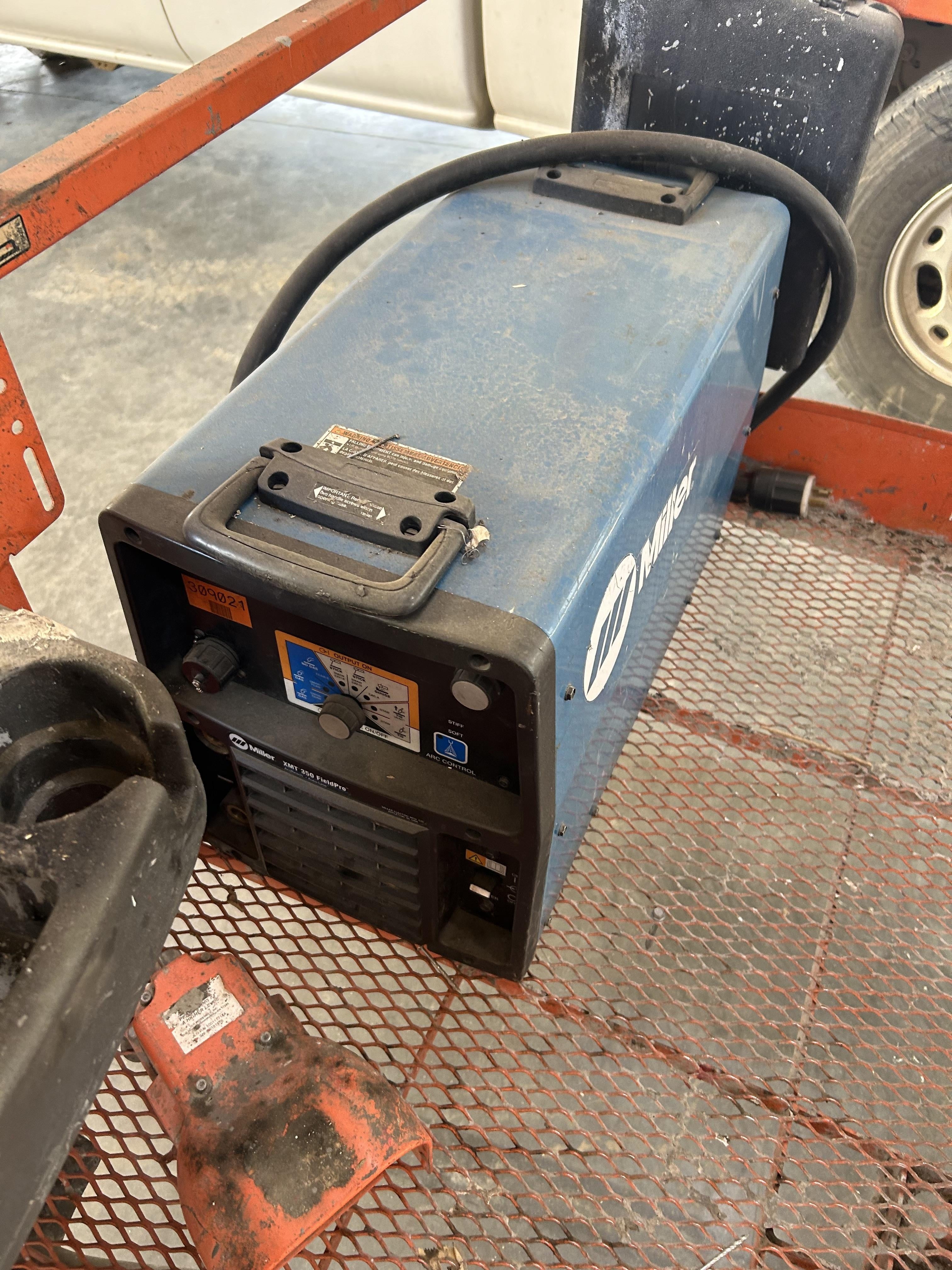 2023 MILLER ELECTRIC XMT 350