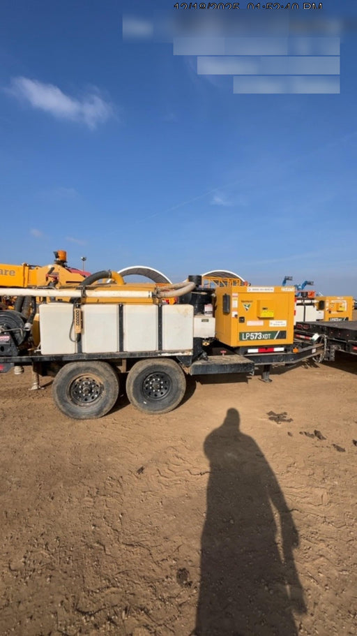 2022 VAC-TRON LP573XDT