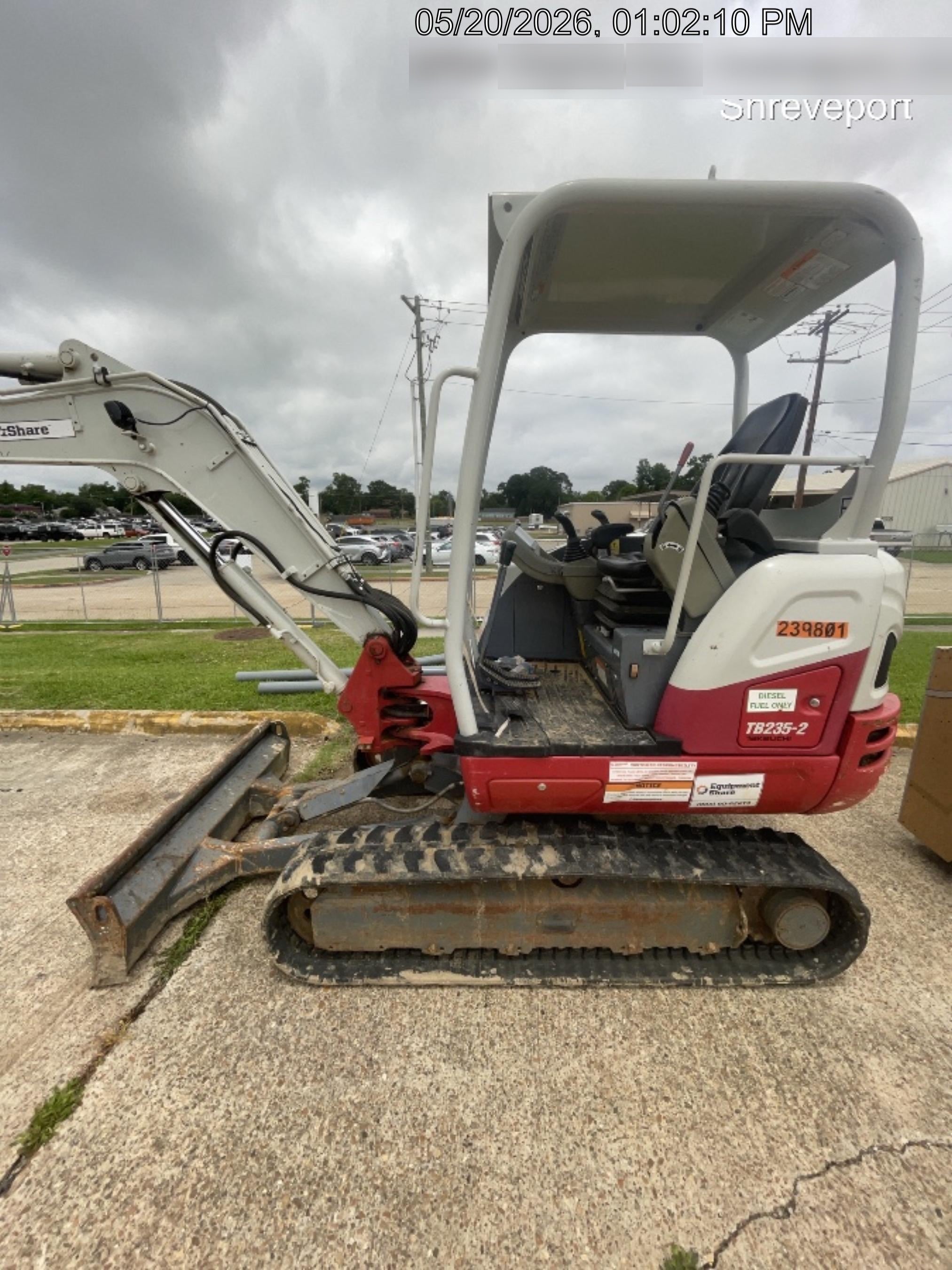 2022 TAKEUCHI TB235-2R