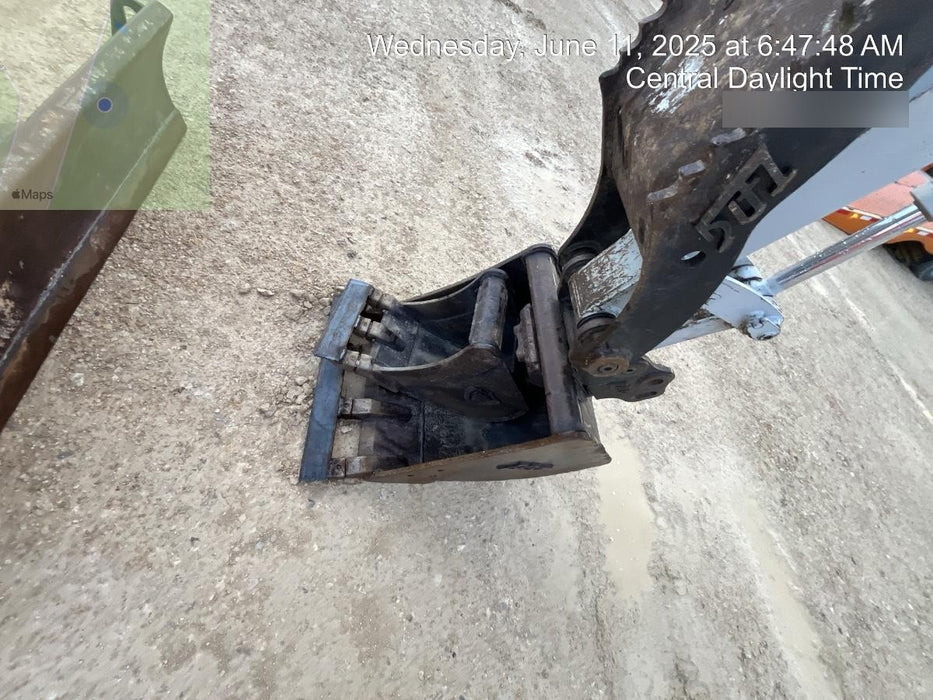 2021 TAKEUCHI TB235-2R