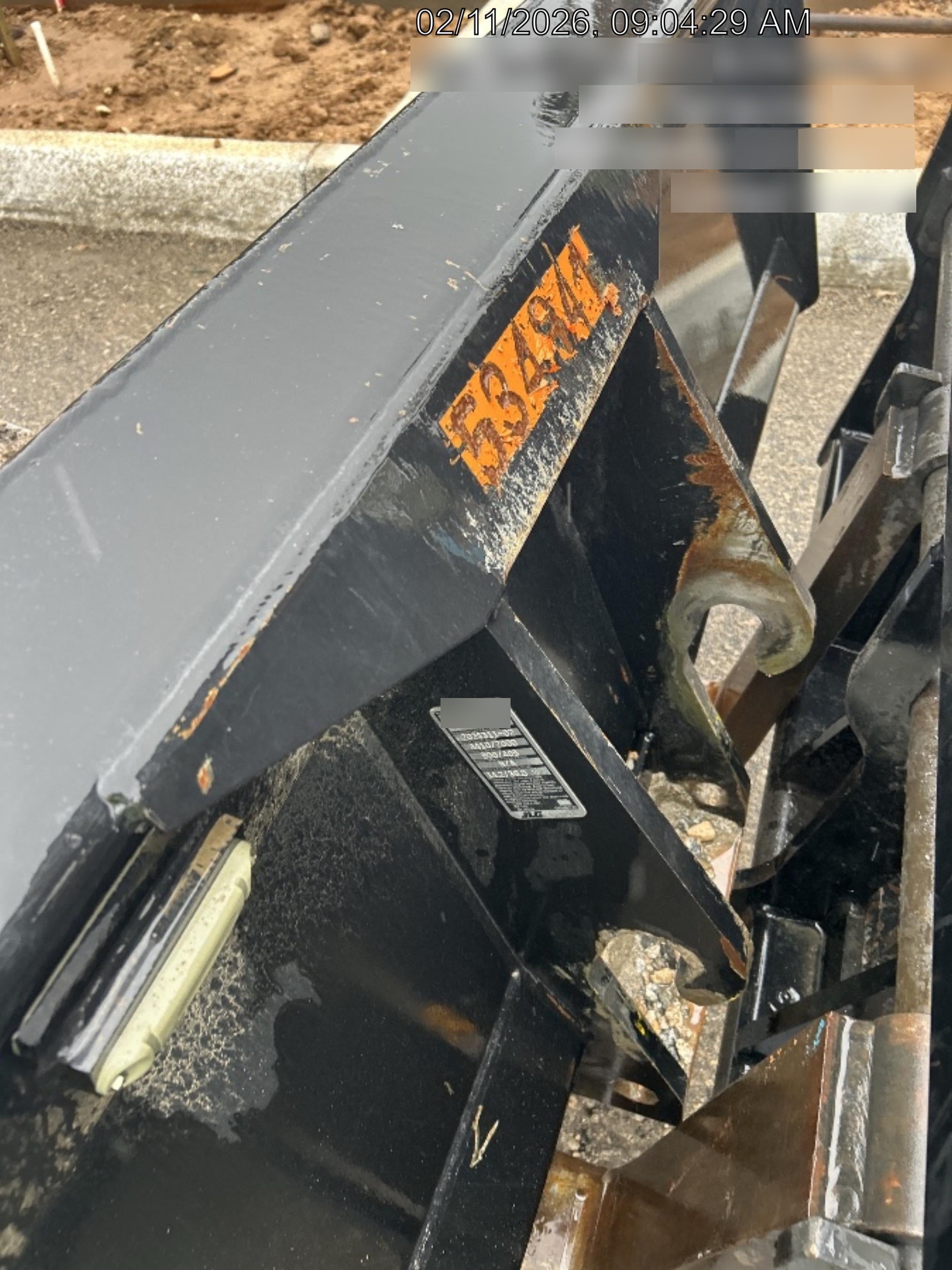 2025 JLG 1001100823