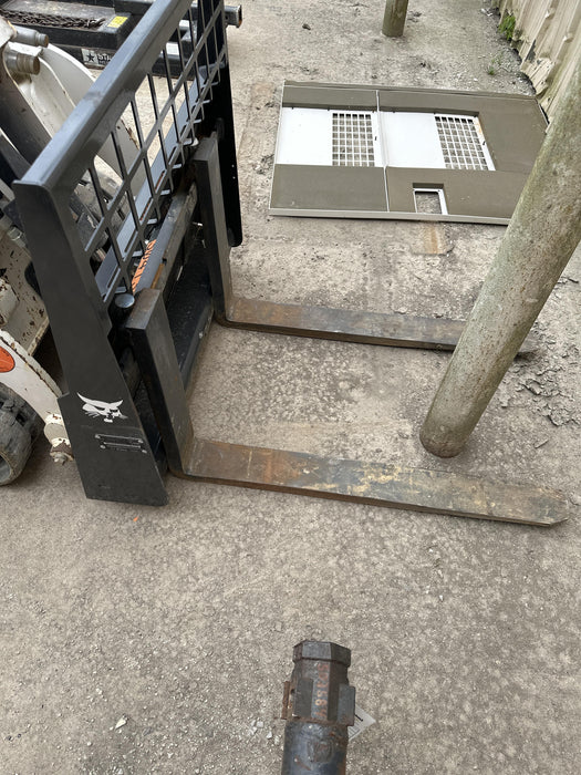2023 BOBCAT 36" Mini Skid Steer Fork Carriage - Bobcat