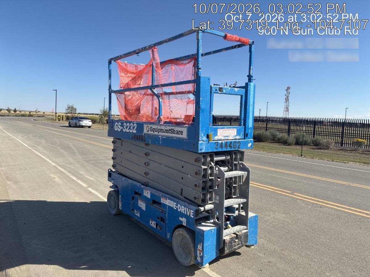 2023 GENIE GS-3232