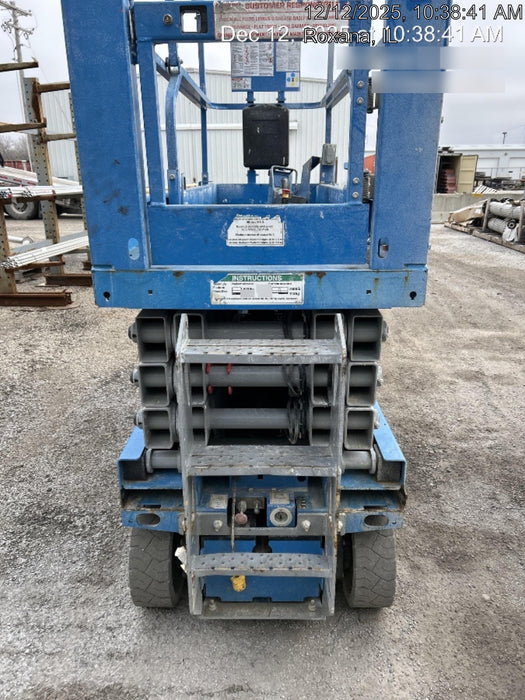 2019 Genie GS-2632 Folding rails with half height swing gate