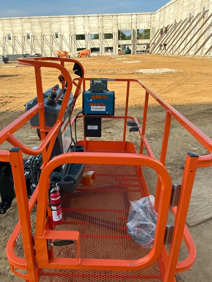 2025 JLG 660SJ