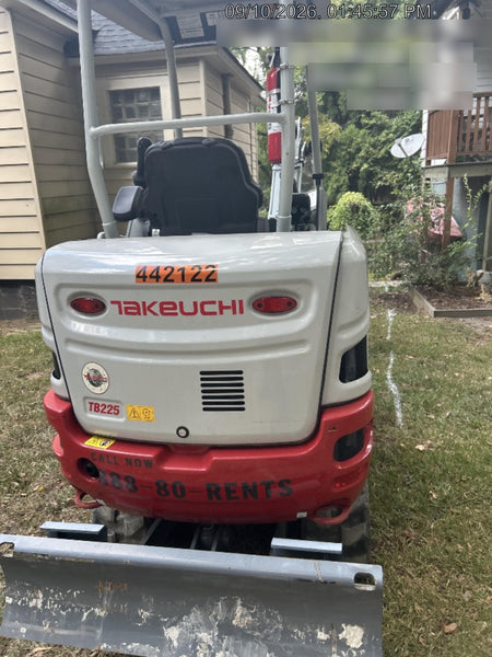 2023 TAKEUCHI TB225R