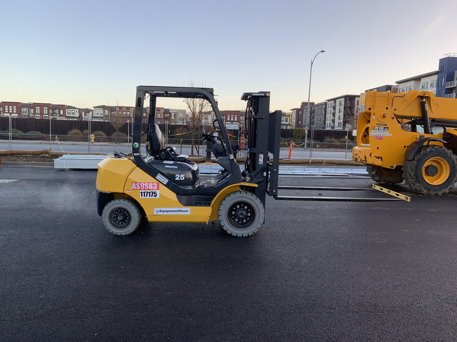 2020 KOMATSU FG25T-16