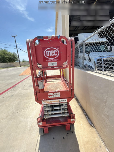 2019 MEC 1330SE MEC 1330SE w/ES Track Hardware, Full Extended 2 Year Warranty