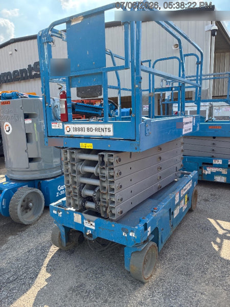 2019 Genie GS-4047 Folding rails with half height swing gate