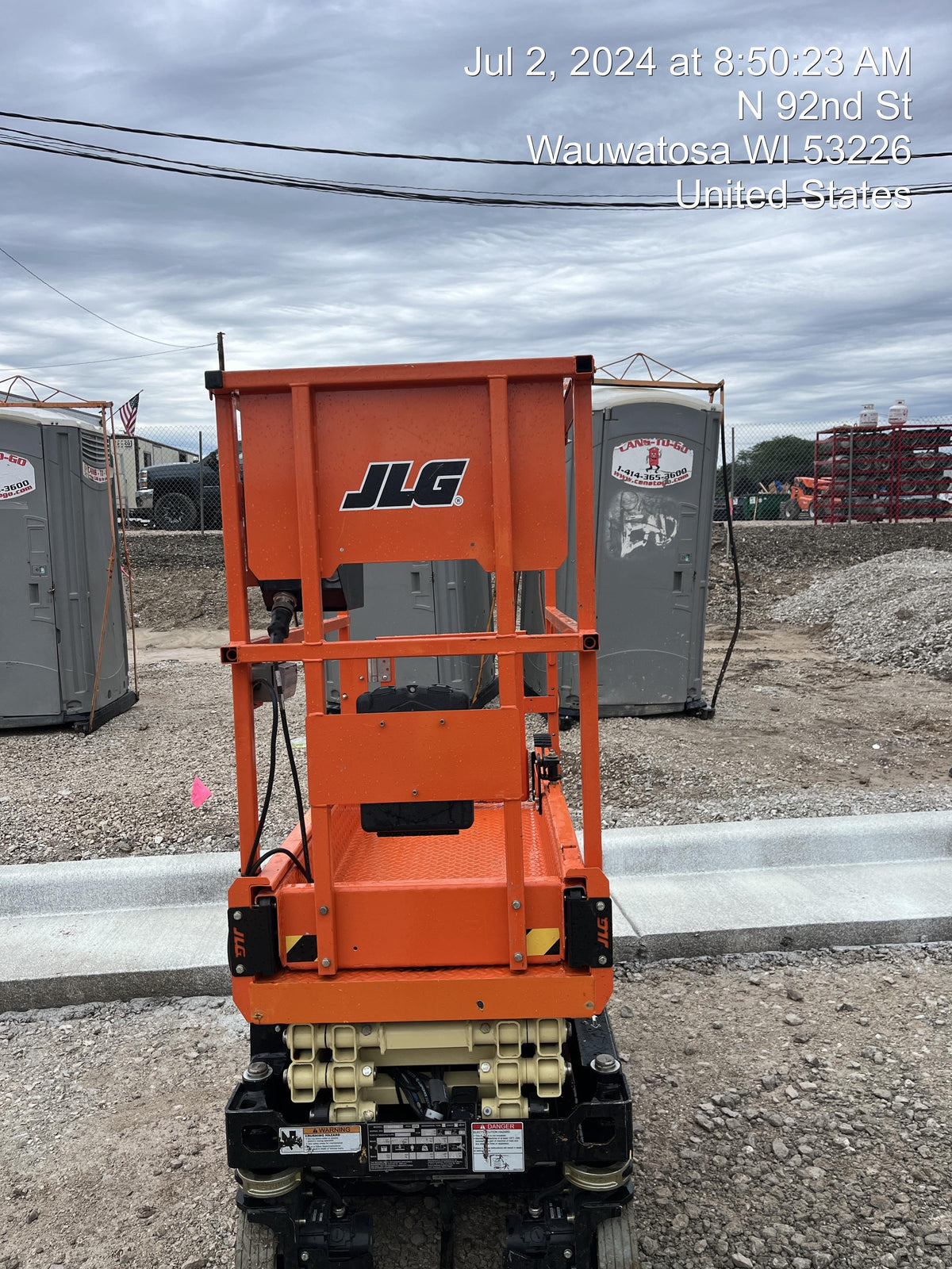 2022 JLG ES1330L