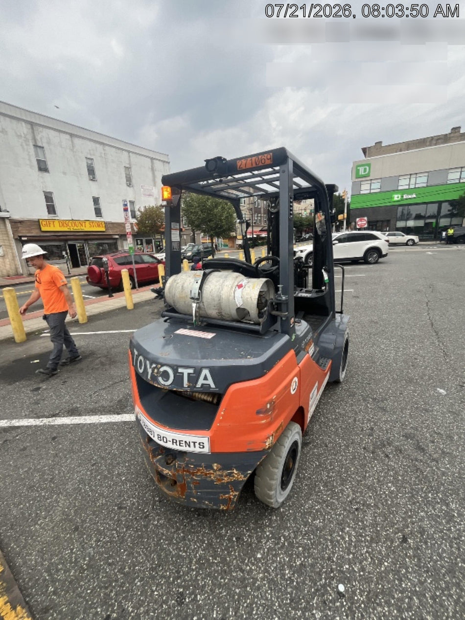 2022 TOYOTA 50-8FGU25