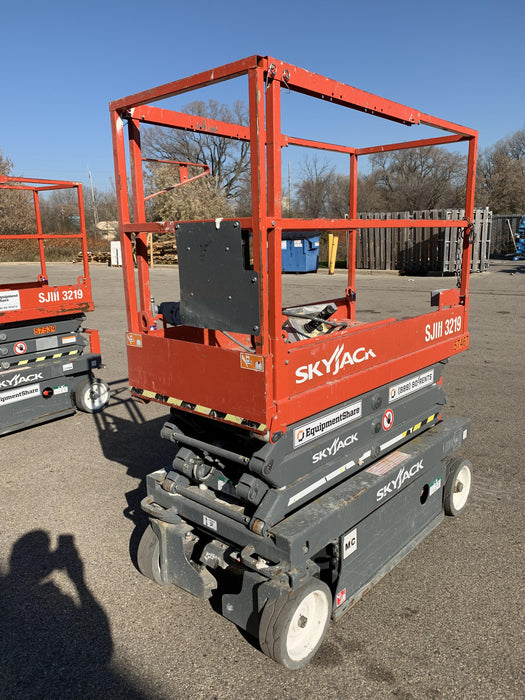 2016 Skyjack SJIII-3219 Standard Rental Specs
