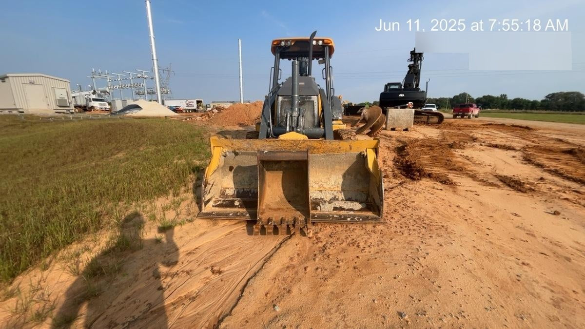 2020 John Deere 310LEP - Extendable Stick Canopy, 4WD, Extendable Stick, Pilot Controls, 2 Way Hydraulics, TAG Manual QC