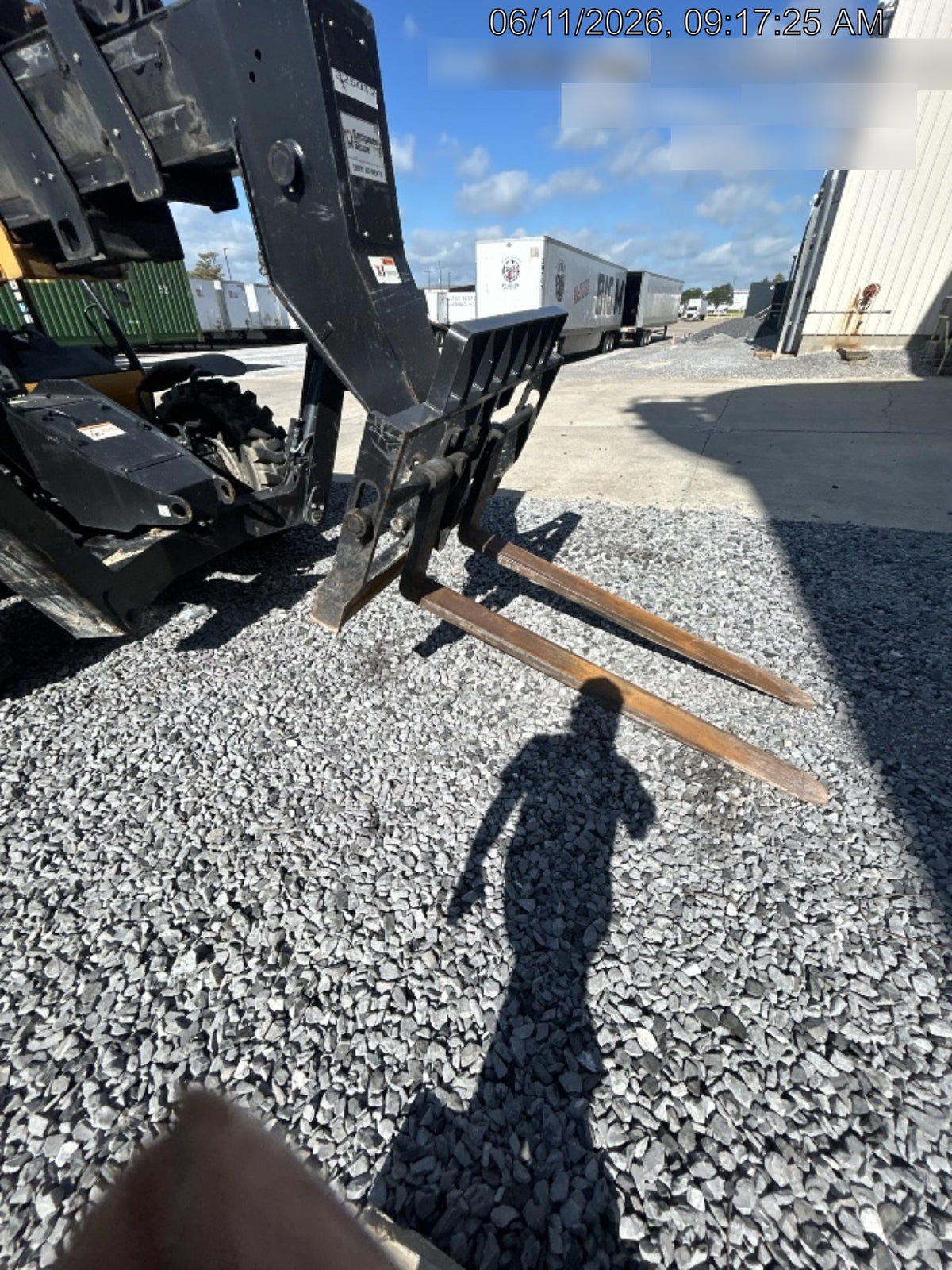 2023 SANY STH1056