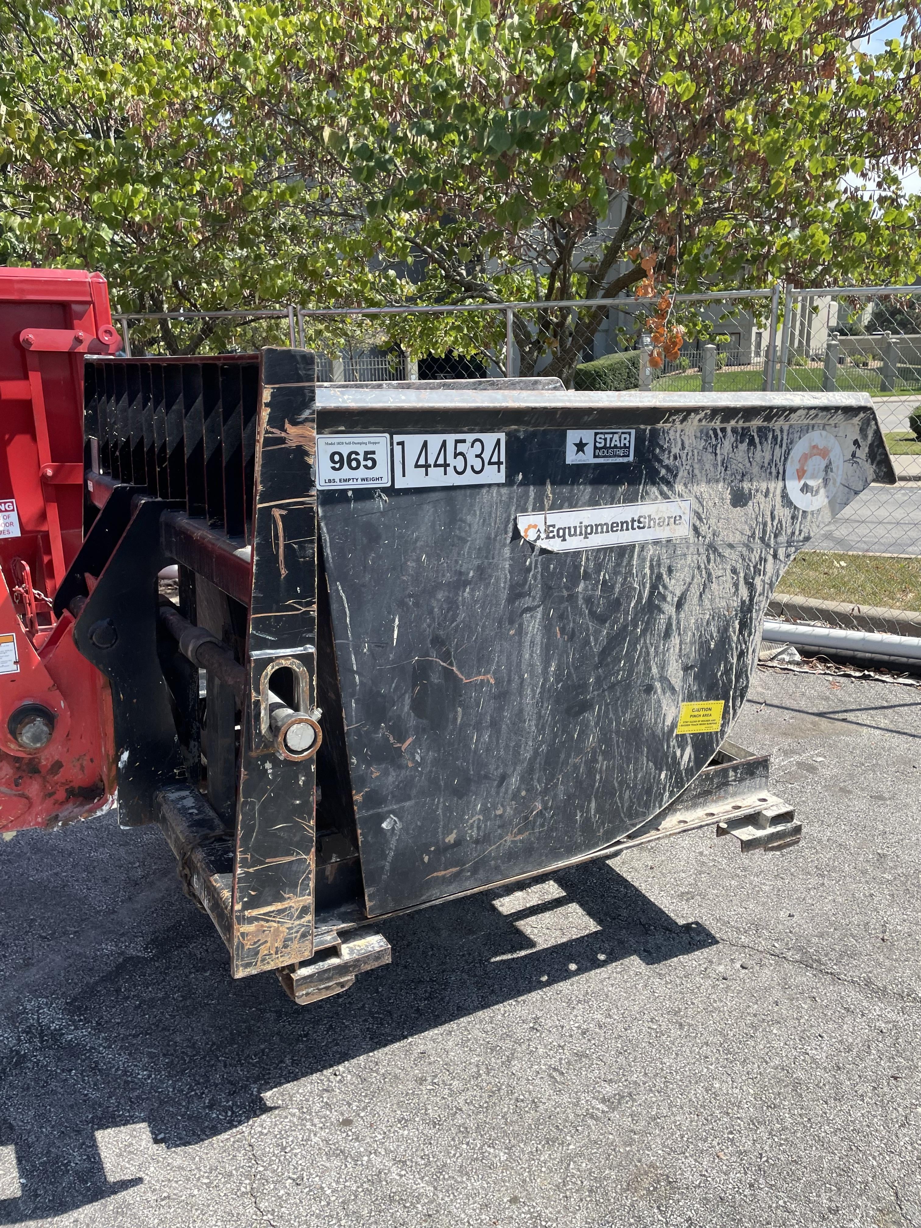 2021 STAR INDUSTRIES M-1820 - Self-Dump Hopper