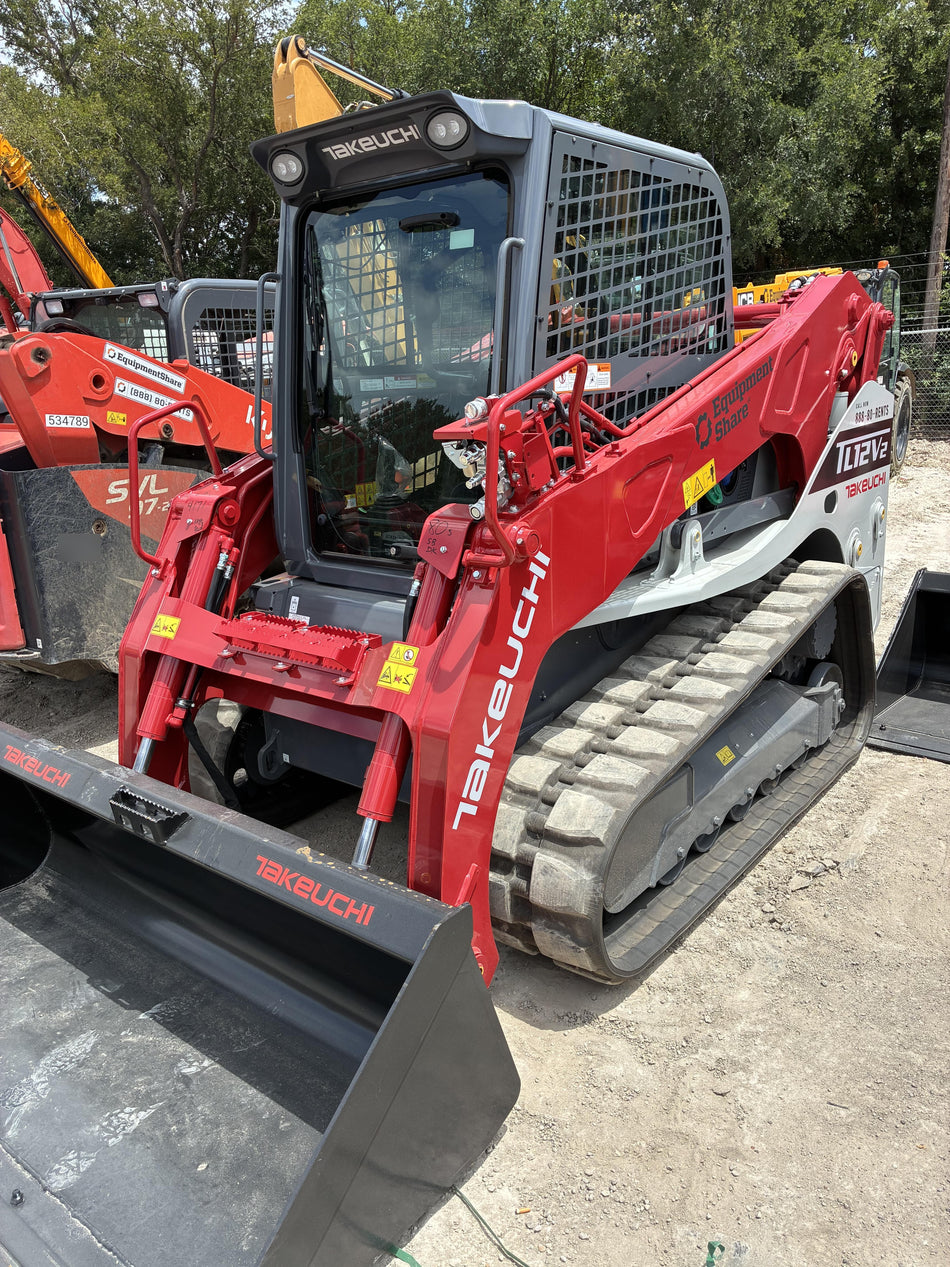 2026 TAKEUCHI TL12V2-CR