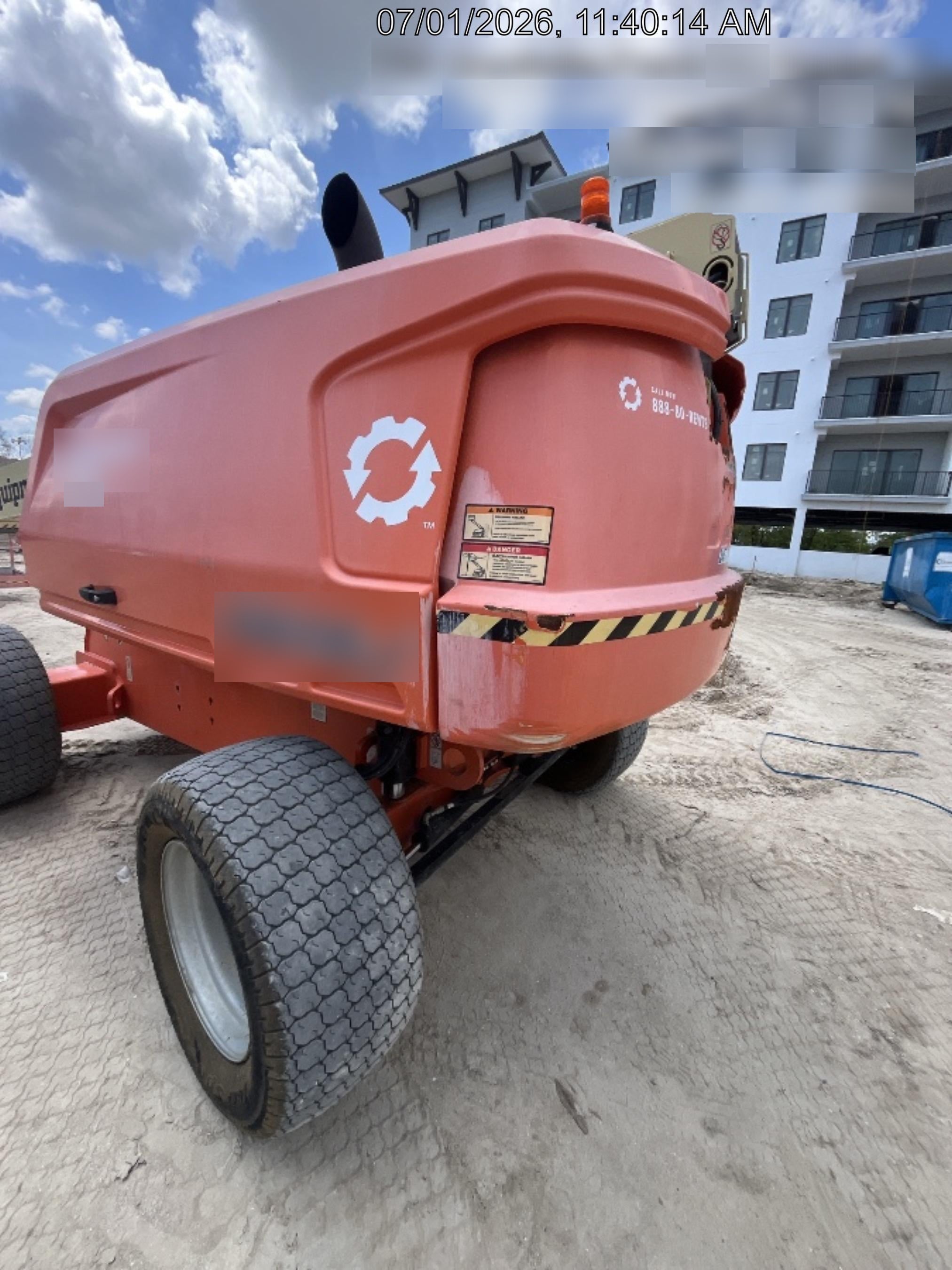 2022 JLG 660SJ
