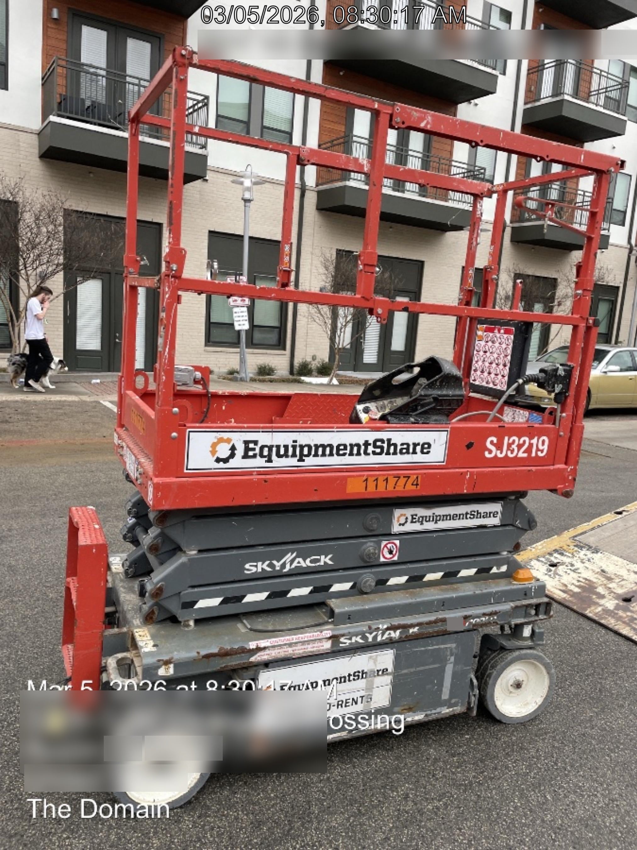 2020 Skyjack SJIII-3219 Solid NM Tires, Half height spring hinged entry gate, Dual Beacons, 800W Inverter