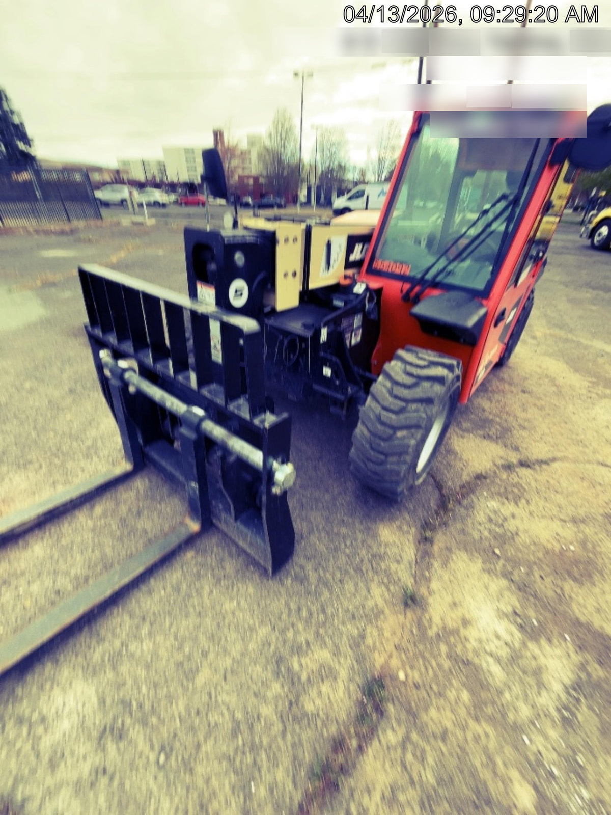2025 JLG 519